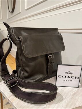 Coach Bag Messenger Dark Olive Green Leather Crossbody Bag